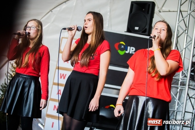 Zdjęcie w galerii na portalu naszraciborz.pl: Moc atrakcji na raciborskim Rynku wiadomości z regionu