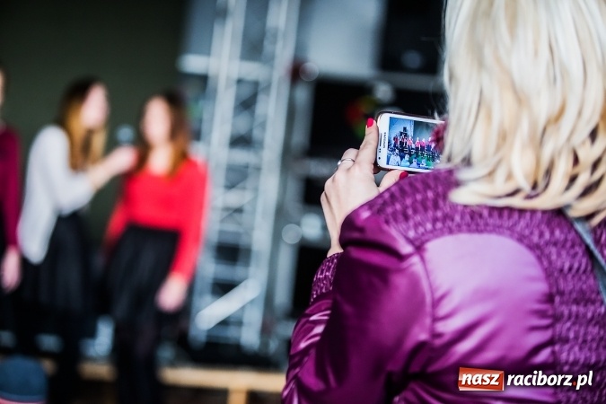 Zdjęcie w galerii na portalu naszraciborz.pl: Moc atrakcji na raciborskim Rynku wiadomości z regionu