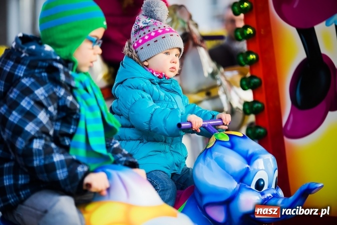 Zdjęcie w galerii na portalu naszraciborz.pl: Moc atrakcji na raciborskim Rynku wiadomości z regionu