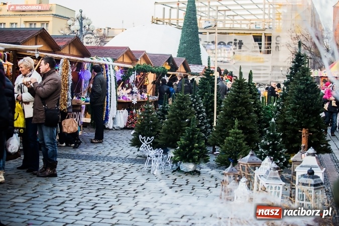 Zdjęcie w galerii na portalu naszraciborz.pl: Moc atrakcji na raciborskim Rynku wiadomości z regionu