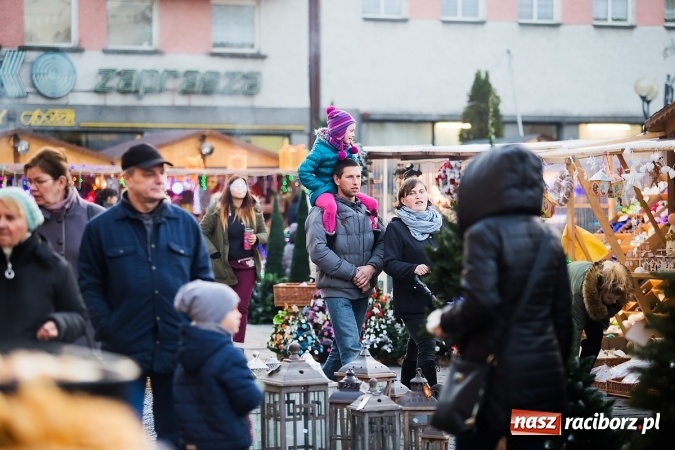 Zdjęcie w galerii na portalu naszraciborz.pl: Moc atrakcji na raciborskim Rynku wiadomości z regionu