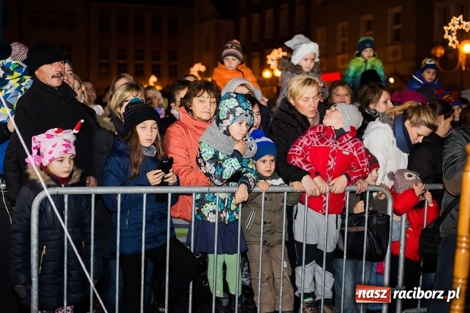 Zdjęcie w galerii na portalu naszraciborz.pl: Moc atrakcji na raciborskim Rynku wiadomości z regionu