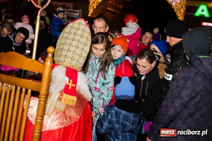 Zdjęcie w galerii na portalu naszraciborz.pl: Moc atrakcji na raciborskim Rynku wiadomości z regionu