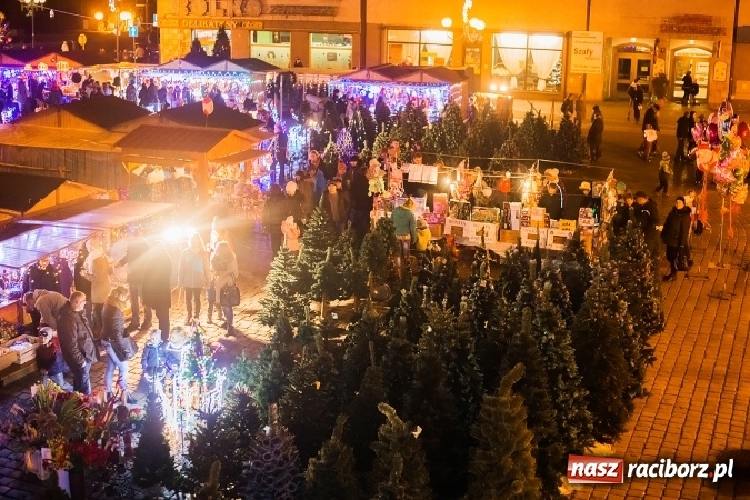 Zdjęcie w galerii na portalu naszraciborz.pl: Moc atrakcji na raciborskim Rynku wiadomości z regionu