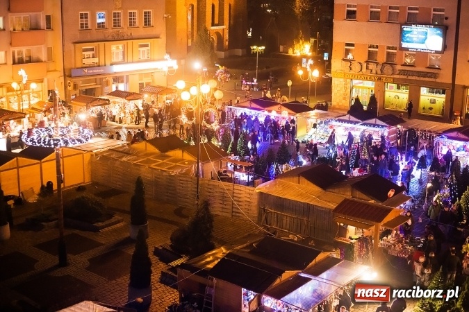 Zdjęcie w galerii na portalu naszraciborz.pl: Moc atrakcji na raciborskim Rynku wiadomości z regionu