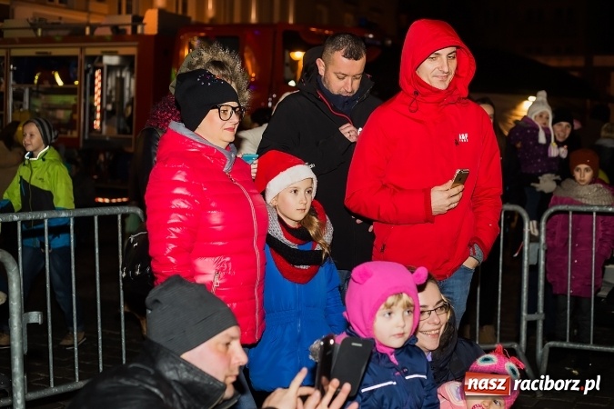 Zdjęcie w galerii na portalu naszraciborz.pl: Moc atrakcji na raciborskim Rynku wiadomości z regionu