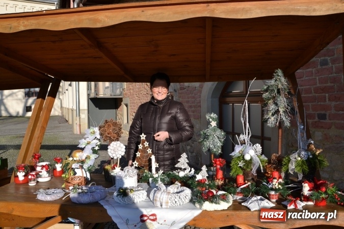 Zdjęcie w galerii na portalu naszraciborz.pl: Starym zwyczajem św. Mikołaj wjechał na zamek... wiadomości z regionu