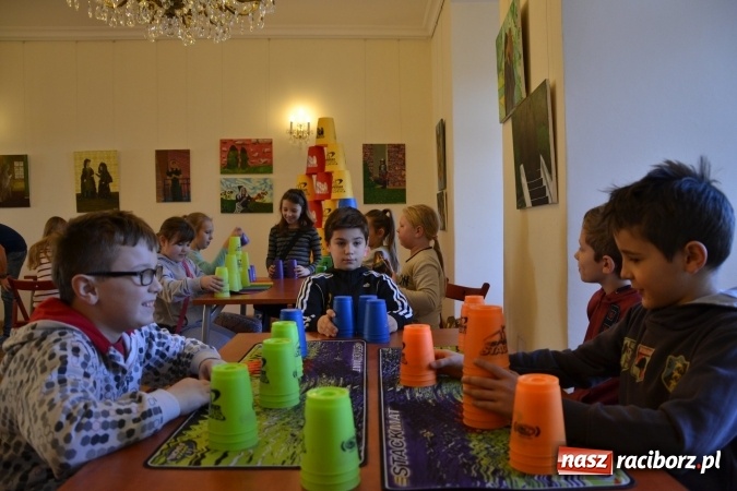 Zdjęcie w galerii na portalu naszraciborz.pl: Mikołajkowy Turniej Gier Planszowych na zamku za nami wiadomości z regionu