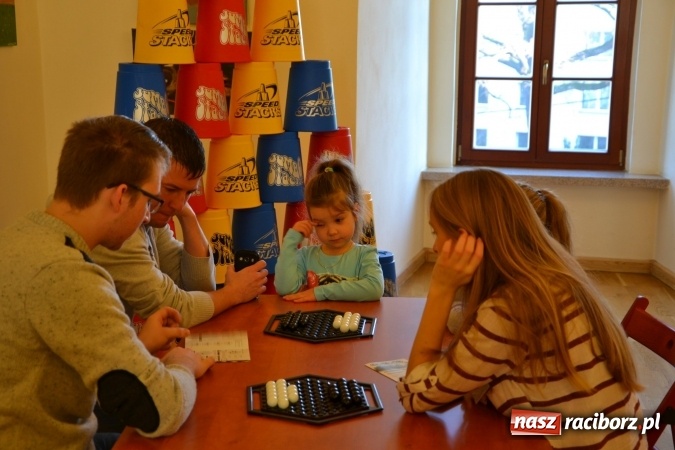 Zdjęcie w galerii na portalu naszraciborz.pl: Mikołajkowy Turniej Gier Planszowych na zamku za nami wiadomości z regionu