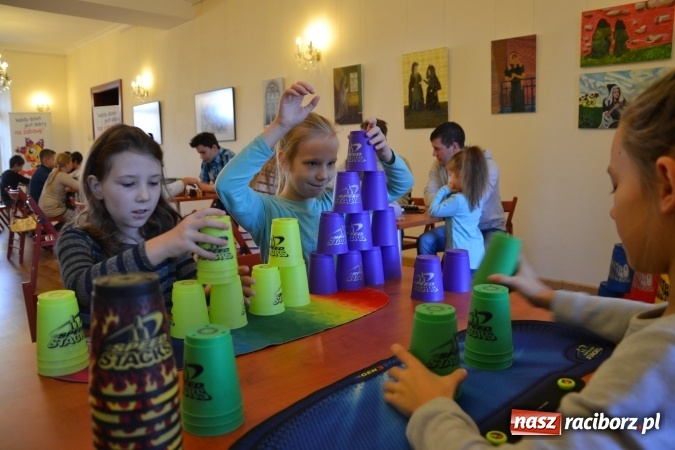 Zdjęcie w galerii na portalu naszraciborz.pl: Mikołajkowy Turniej Gier Planszowych na zamku za nami wiadomości z regionu