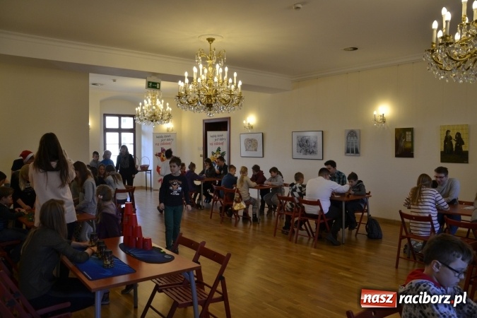 Zdjęcie w galerii na portalu naszraciborz.pl: Mikołajkowy Turniej Gier Planszowych na zamku za nami wiadomości z regionu