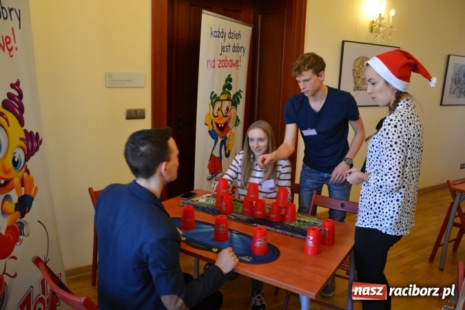 Zdjęcie w galerii na portalu naszraciborz.pl: Mikołajkowy Turniej Gier Planszowych na zamku za nami wiadomości z regionu