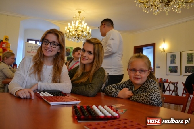 Zdjęcie w galerii na portalu naszraciborz.pl: Mikołajkowy Turniej Gier Planszowych na zamku za nami wiadomości z regionu