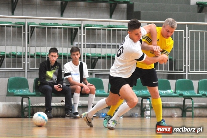 Zdjęcie w galerii na portalu naszraciborz.pl: Marek & Dariusz i Harpagany wygrywają w pierwszej lidze wiadomości z regionu