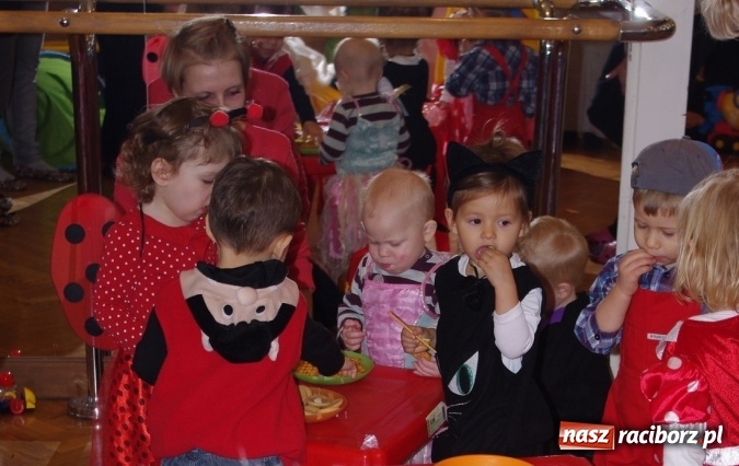 Zdjęcie w galerii na portalu naszraciborz.pl: Co tam słychać w Fiku-Miku wiadomości z regionu