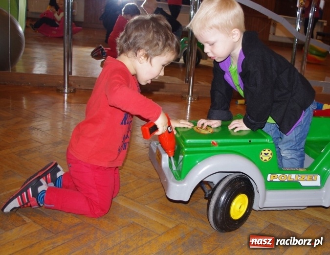 Zdjęcie w galerii na portalu naszraciborz.pl: Co tam słychać w Fiku-Miku wiadomości z regionu