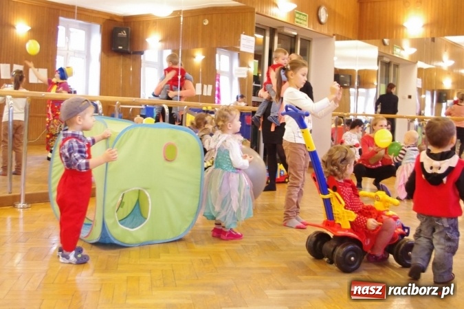 Zdjęcie w galerii na portalu naszraciborz.pl: Co tam słychać w Fiku-Miku wiadomości z regionu