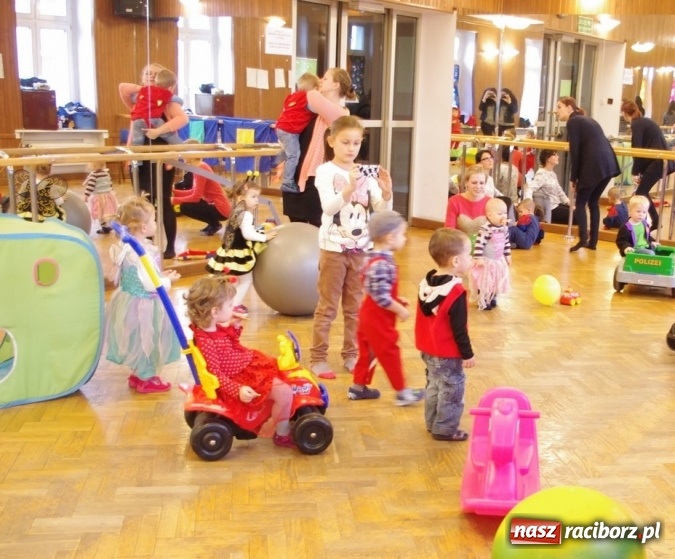 Zdjęcie w galerii na portalu naszraciborz.pl: Co tam słychać w Fiku-Miku wiadomości z regionu