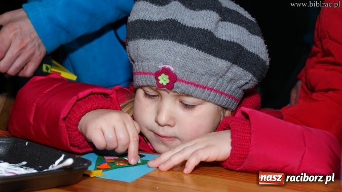 Zdjęcie w galerii na portalu naszraciborz.pl: Mikołajkowa zabawa z biblioteką  wiadomości z regionu