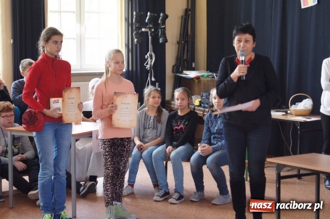 Zdjęcie w galerii na portalu naszraciborz.pl: SP 4: O językach od kuchni wiadomości z regionu