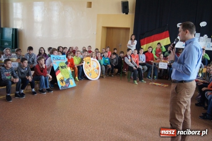 Zdjęcie w galerii na portalu naszraciborz.pl: SP 4: O językach od kuchni wiadomości z regionu