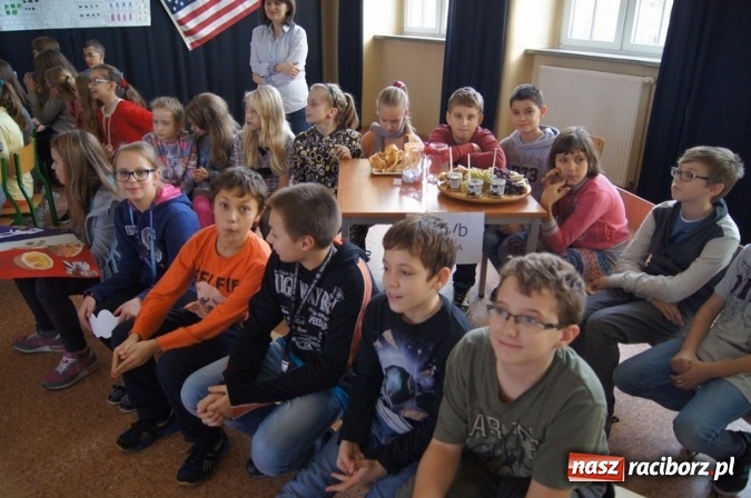 Zdjęcie w galerii na portalu naszraciborz.pl: SP 4: O językach od kuchni wiadomości z regionu