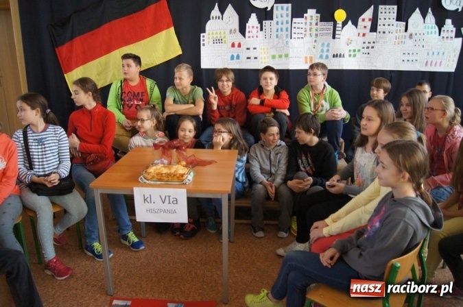 Zdjęcie w galerii na portalu naszraciborz.pl: SP 4: O językach od kuchni wiadomości z regionu