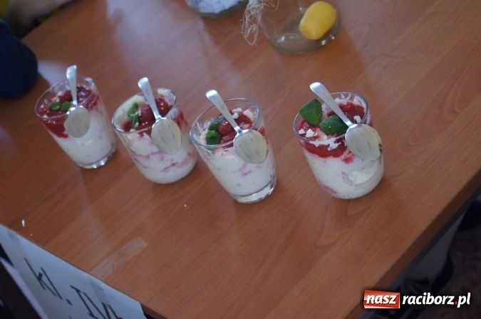 Zdjęcie w galerii na portalu naszraciborz.pl: SP 4: O językach od kuchni wiadomości z regionu