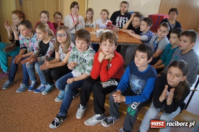 Zdjęcie w galerii na portalu naszraciborz.pl: SP 4: O językach od kuchni wiadomości z regionu