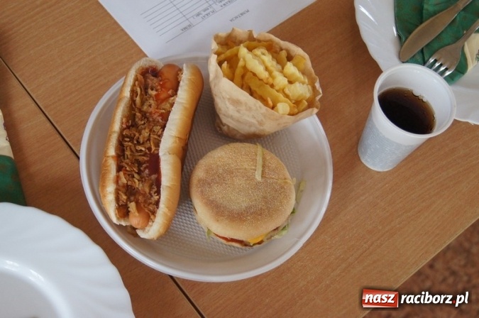 Zdjęcie w galerii na portalu naszraciborz.pl: SP 4: O językach od kuchni wiadomości z regionu