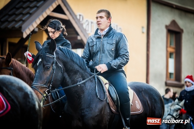 Zdjęcie w galerii na portalu naszraciborz.pl: Procesja konna ku czci św. Mikołaja w Krzanowicach wiadomości z regionu