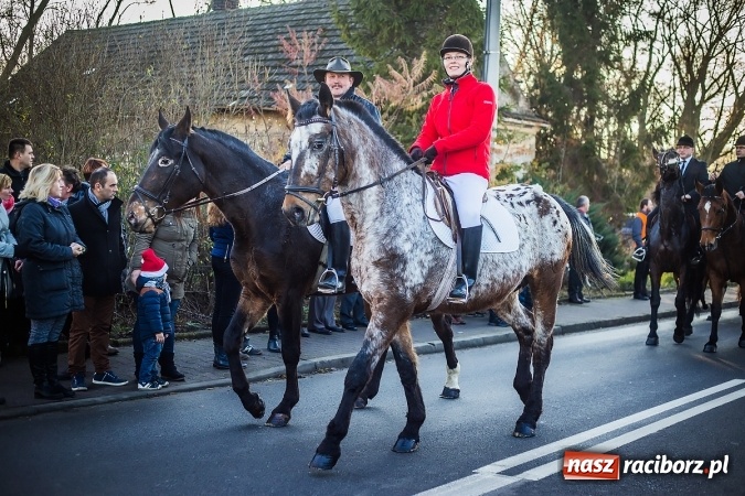 Zdjęcie w galerii na portalu naszraciborz.pl: Procesja konna ku czci św. Mikołaja w Krzanowicach wiadomości z regionu