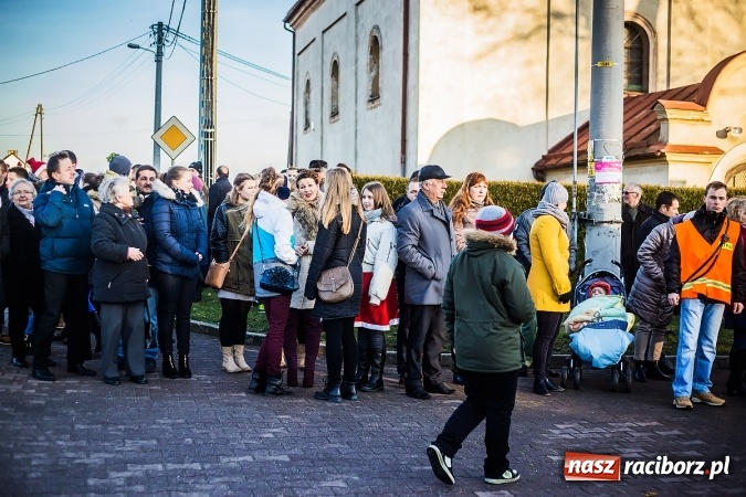 Zdjęcie w galerii na portalu naszraciborz.pl: Procesja konna ku czci św. Mikołaja w Krzanowicach wiadomości z regionu