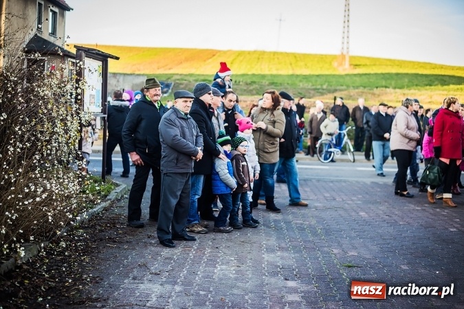 Zdjęcie w galerii na portalu naszraciborz.pl: Procesja konna ku czci św. Mikołaja w Krzanowicach wiadomości z regionu