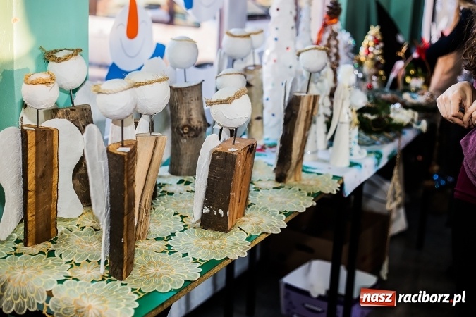 Zdjęcie w galerii na portalu naszraciborz.pl: Kiermasz Świąteczny w Krzanowicach wiadomości z regionu