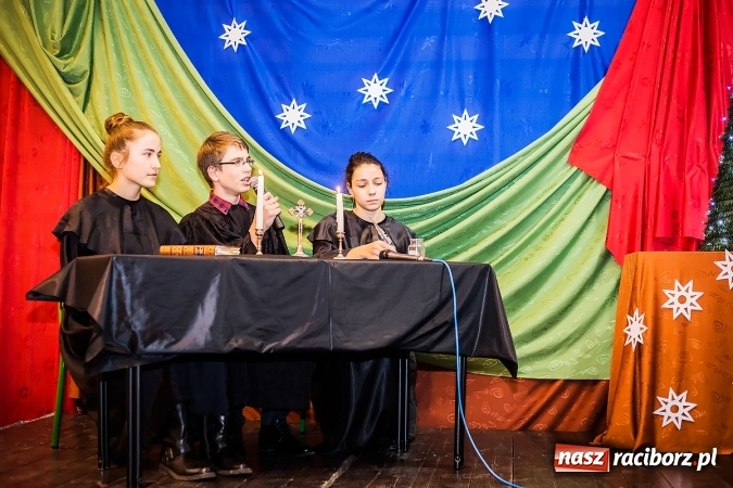 Zdjęcie w galerii na portalu naszraciborz.pl: Kiermasz Świąteczny w Krzanowicach wiadomości z regionu