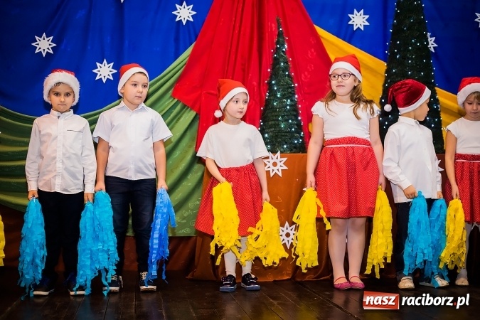 Zdjęcie w galerii na portalu naszraciborz.pl: Kiermasz Świąteczny w Krzanowicach wiadomości z regionu