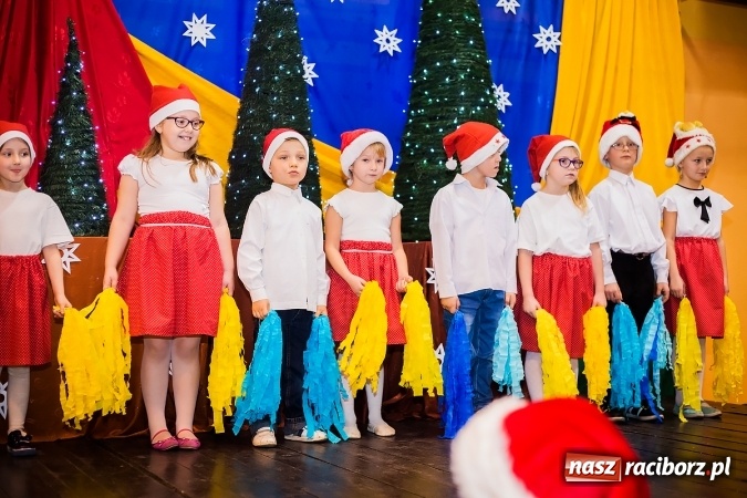 Zdjęcie w galerii na portalu naszraciborz.pl: Kiermasz Świąteczny w Krzanowicach wiadomości z regionu