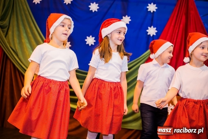 Zdjęcie w galerii na portalu naszraciborz.pl: Kiermasz Świąteczny w Krzanowicach wiadomości z regionu