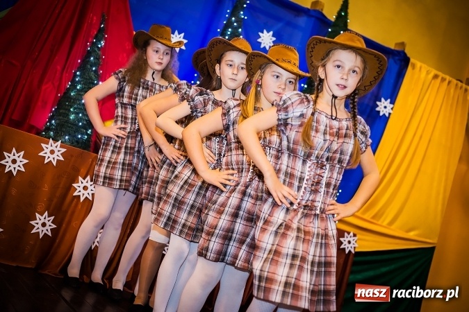 Zdjęcie w galerii na portalu naszraciborz.pl: Kiermasz Świąteczny w Krzanowicach wiadomości z regionu