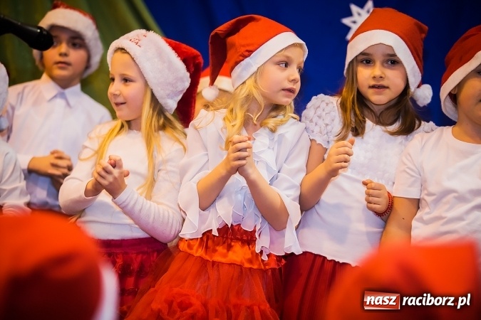 Zdjęcie w galerii na portalu naszraciborz.pl: Kiermasz Świąteczny w Krzanowicach wiadomości z regionu