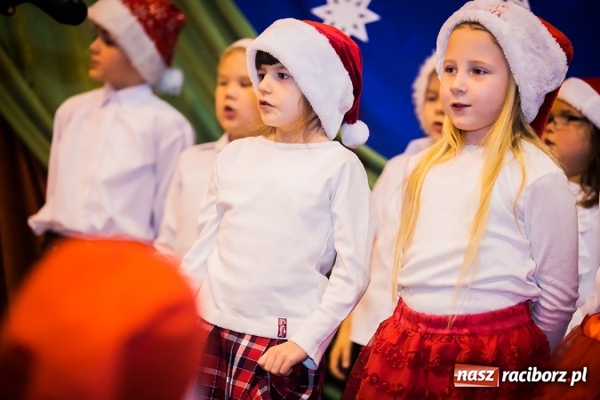 Zdjęcie w galerii na portalu naszraciborz.pl: Kiermasz Świąteczny w Krzanowicach wiadomości z regionu