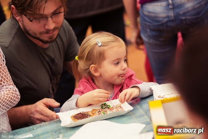 Zdjęcie w galerii na portalu naszraciborz.pl: Spotkanie z Mikołajem w Arenie Rafako wiadomości z regionu