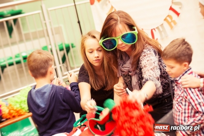 Zdjęcie w galerii na portalu naszraciborz.pl: Spotkanie z Mikołajem w Arenie Rafako wiadomości z regionu