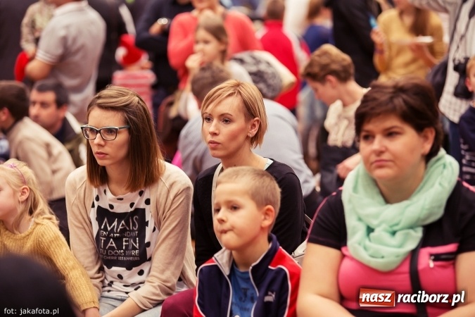 Zdjęcie w galerii na portalu naszraciborz.pl: Spotkanie z Mikołajem w Arenie Rafako wiadomości z regionu