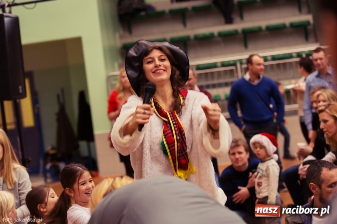 Zdjęcie w galerii na portalu naszraciborz.pl: Spotkanie z Mikołajem w Arenie Rafako wiadomości z regionu