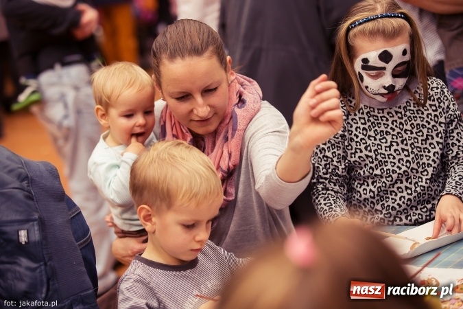 Zdjęcie w galerii na portalu naszraciborz.pl: Spotkanie z Mikołajem w Arenie Rafako wiadomości z regionu