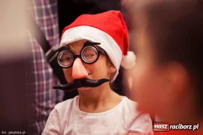 Zdjęcie w galerii na portalu naszraciborz.pl: Spotkanie z Mikołajem w Arenie Rafako wiadomości z regionu