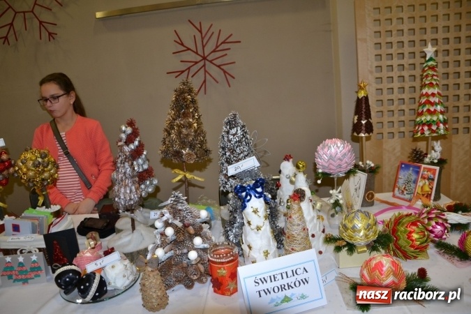 Zdjęcie w galerii na portalu naszraciborz.pl: W Tworkowie zapachniało świętami wiadomości z regionu