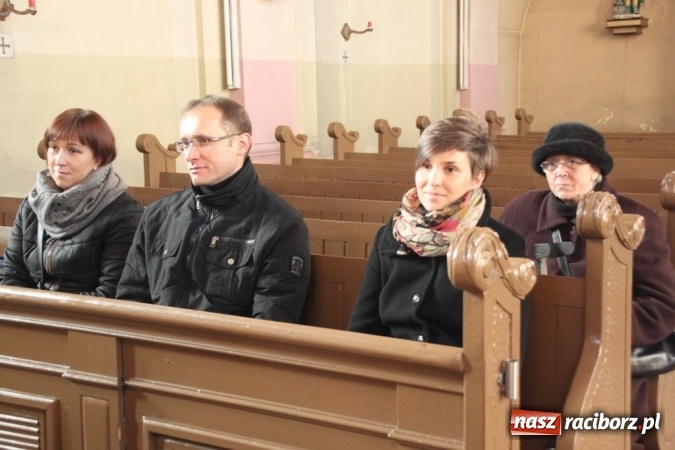 Zdjęcie w galerii na portalu naszraciborz.pl: Św. Mikołaj w farskich ogrodach wiadomości z regionu